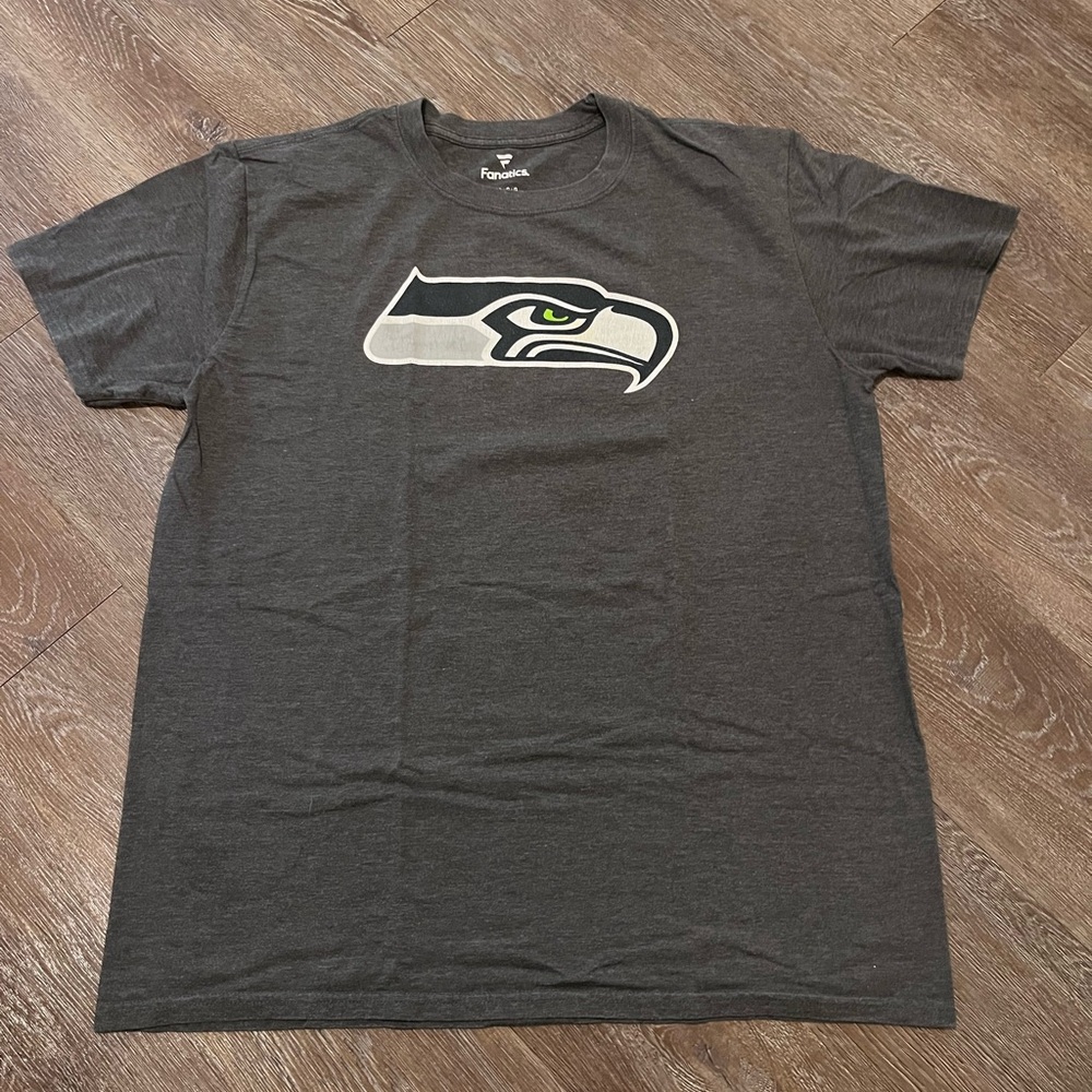 Seahawks tee